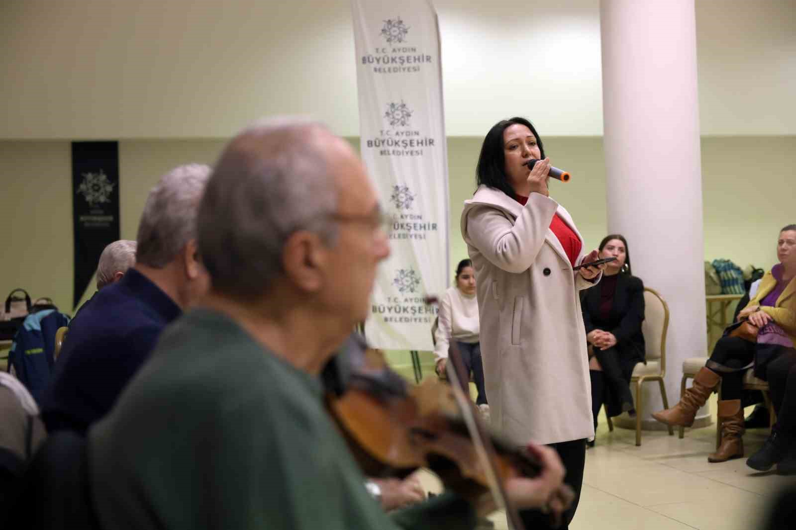 Büyükşehir Türk Sanat Müziği Korosu yılsonu gösterisine hazırlanıyor

