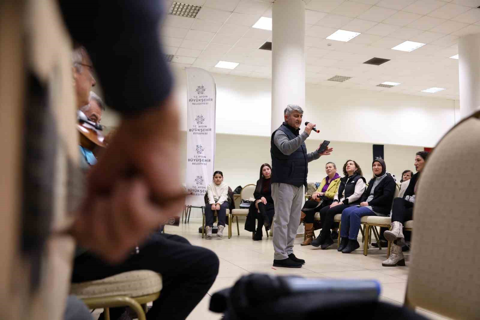 Büyükşehir Türk Sanat Müziği Korosu yılsonu gösterisine hazırlanıyor
