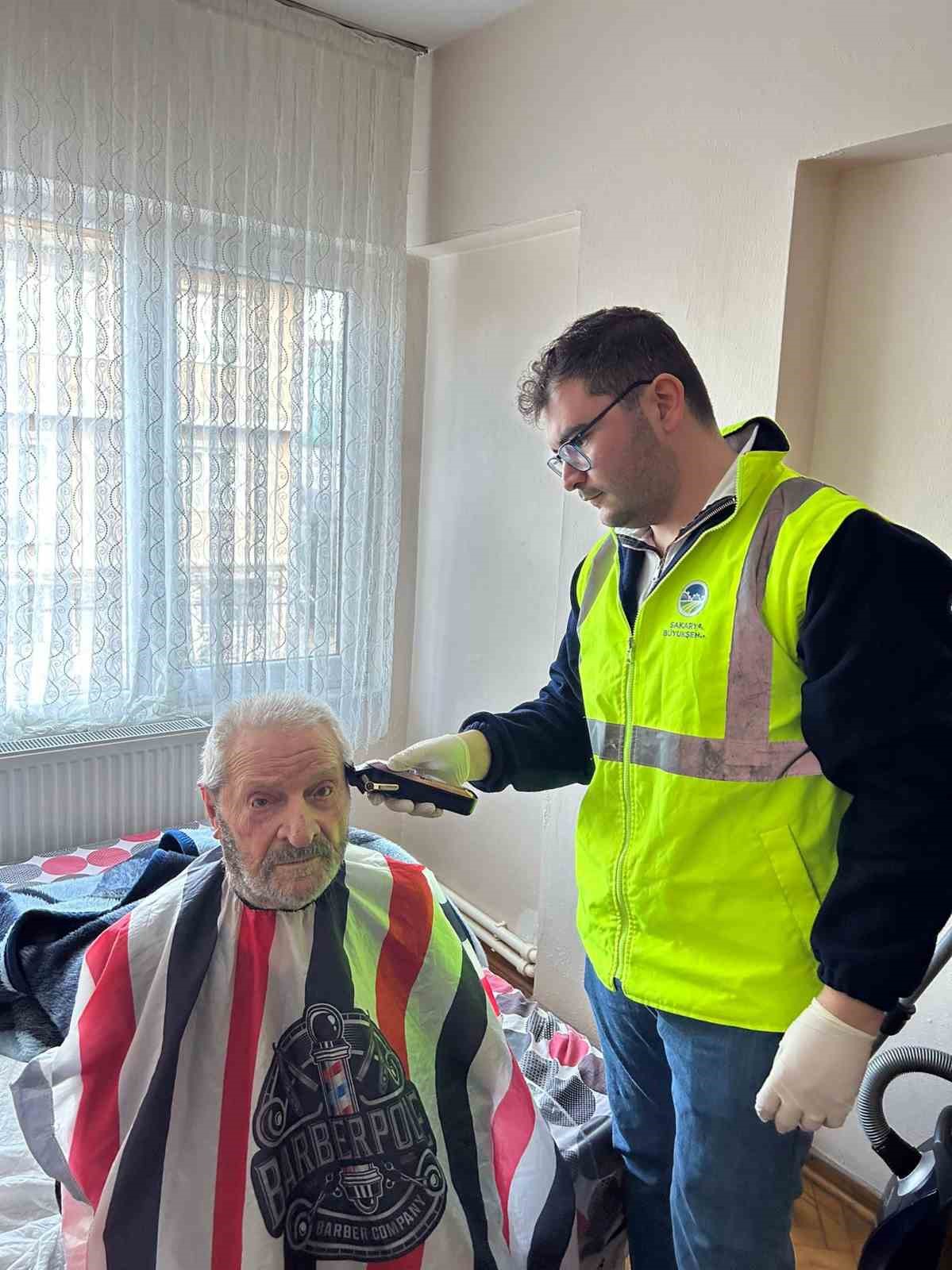 Büyükşehir YADEM 2025’te 16 ilçede binlerce yaşlıya hizmet ulaştırdı
