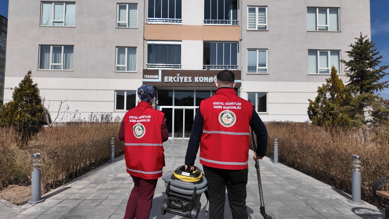 Büyükşehir YADES ile 3 bin 135 ulu çınarın hayatı kolaylaştırıldı
