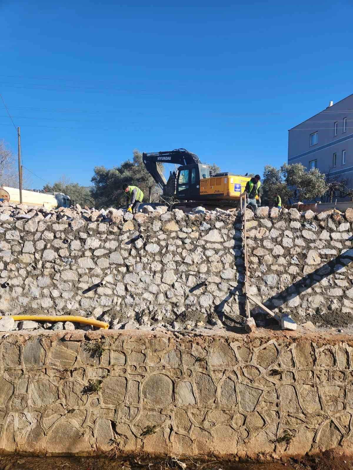 Büyükşehir’den 17 ilçede eş zamanlı ulaşım altyapısı çalışması
