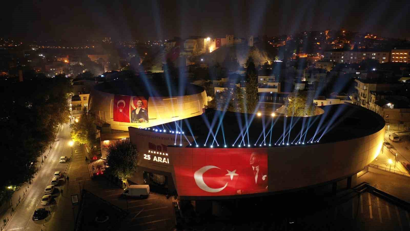 Büyükşehir’den 23 Nisan’da öğretmen ve öğrencilere anlamlı jest
