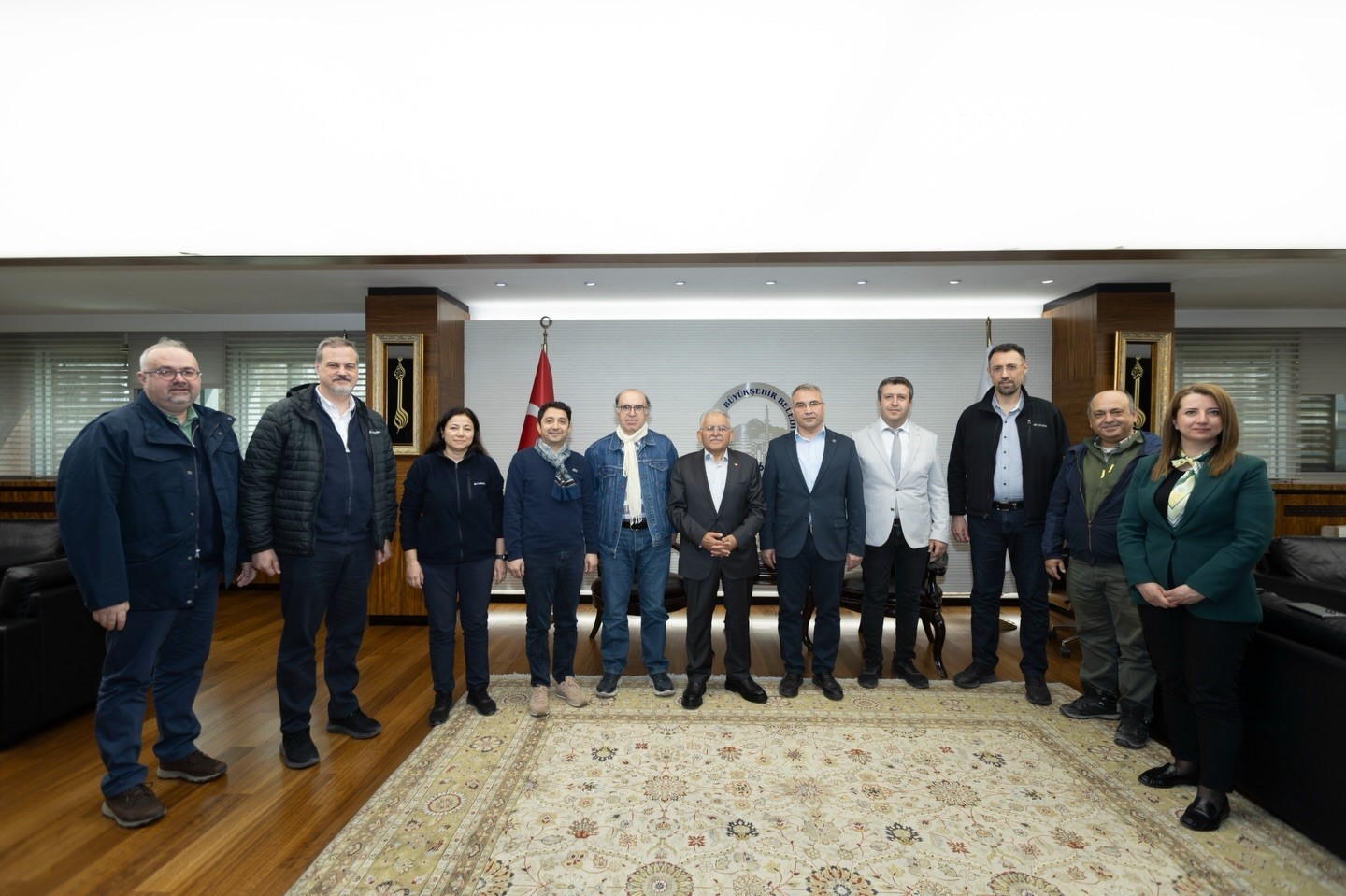 Büyükşehir’den afetlere dirençli kent hedefi: Başkan Büyükkılıç akademik heyetle bir araya geldi
