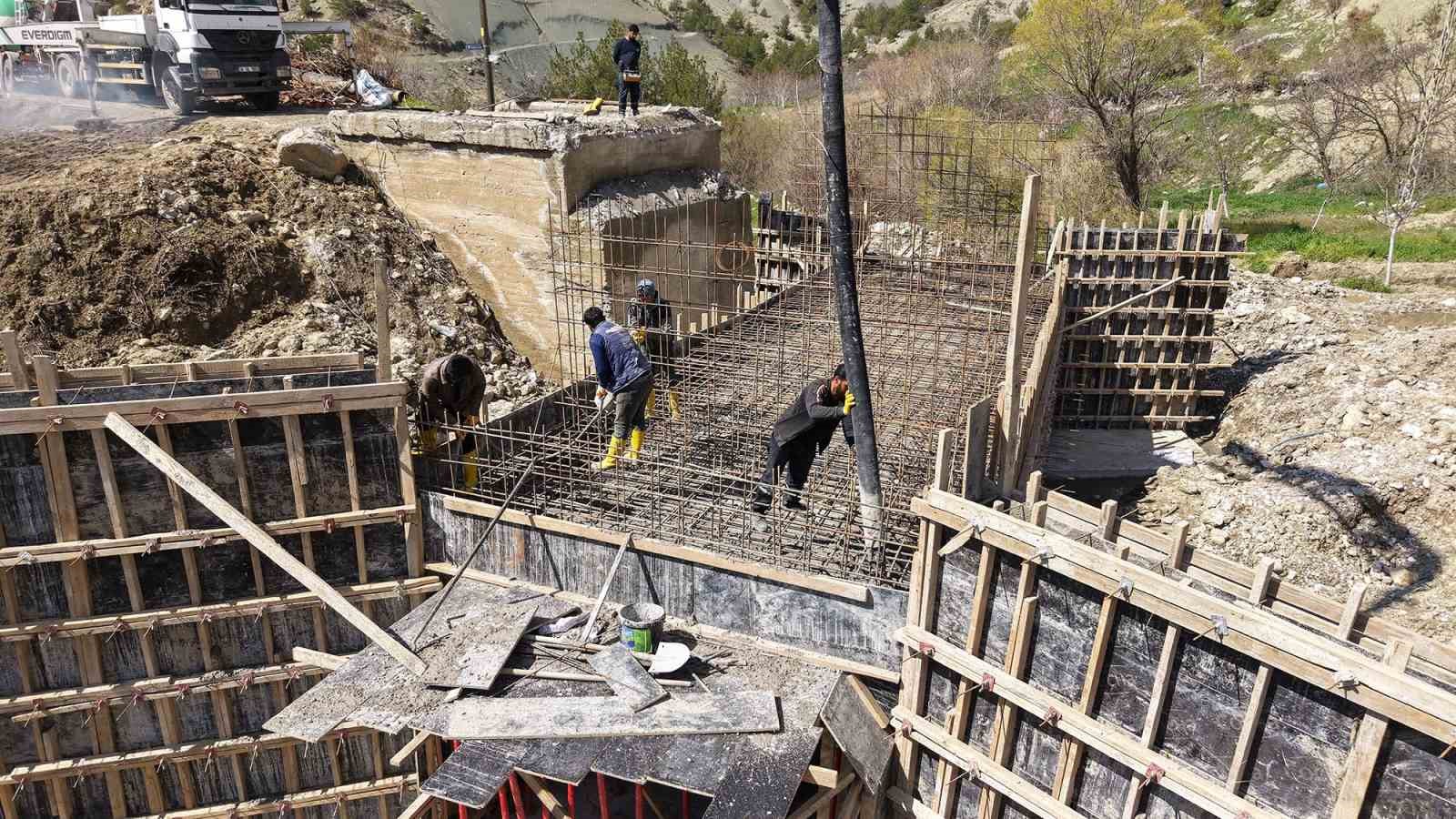 Büyükşehir’den Bertiz’in ulaşımını iyileştirecek köprü yatırımı
