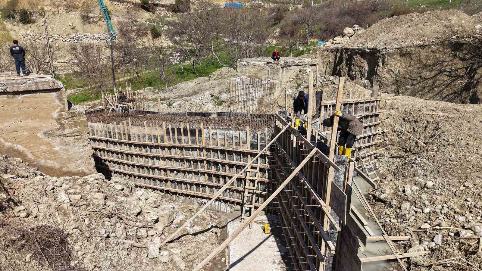 Büyükşehir’den Bertiz’in ulaşımını iyileştirecek köprü yatırımı
