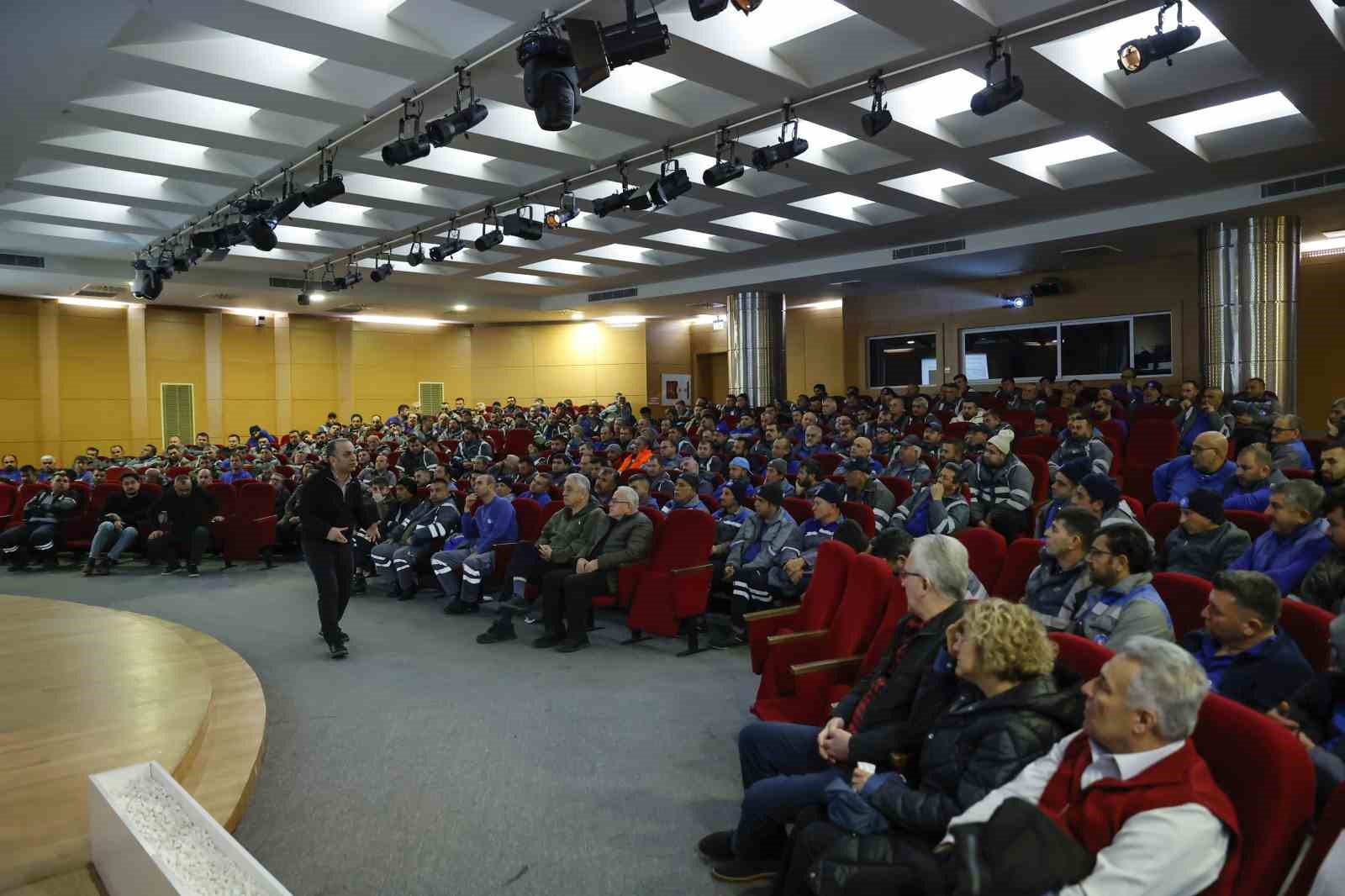 Büyükşehir’den ilaçlama personeline biyosidal ürün kullanımı eğitimi
