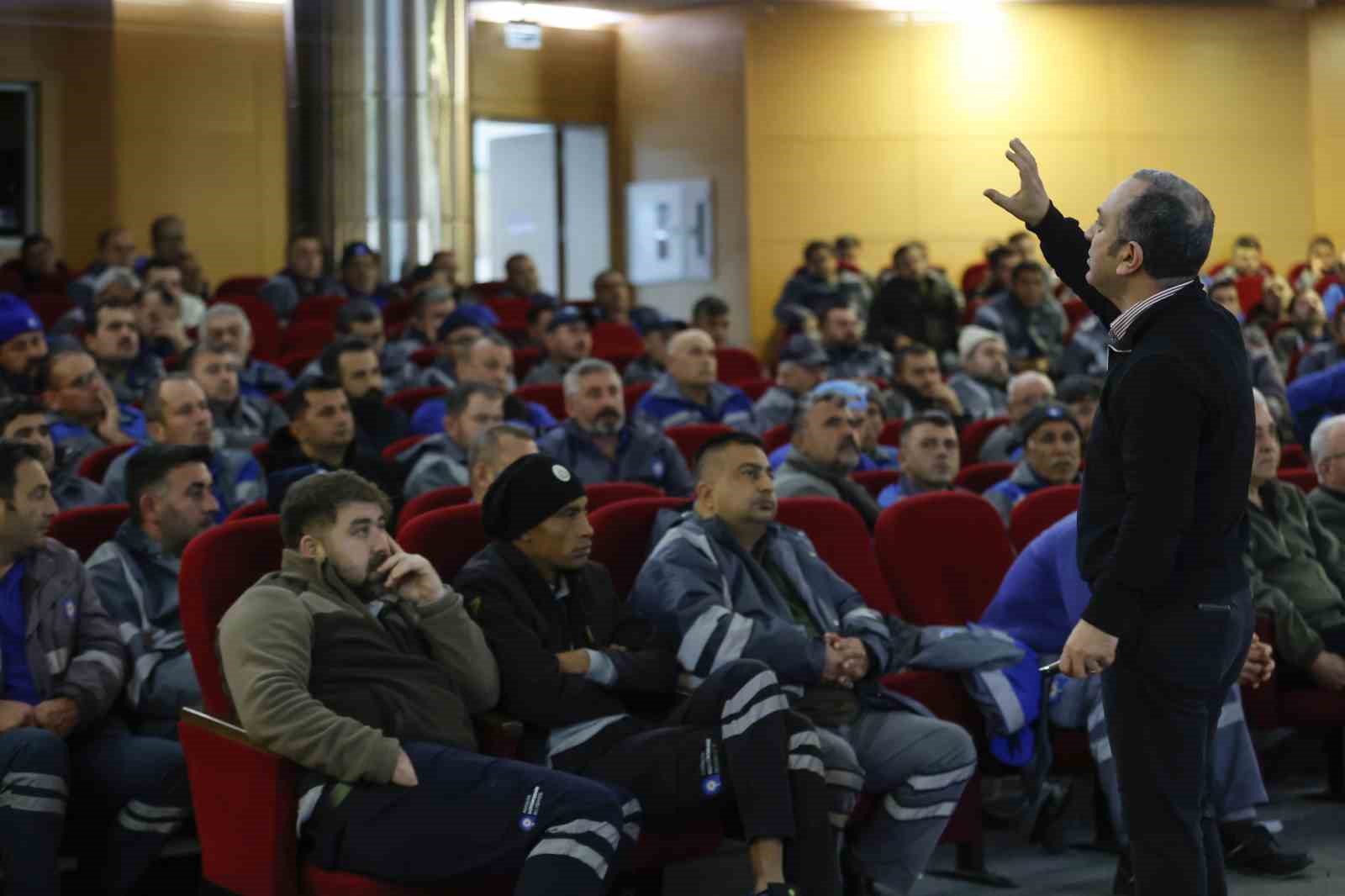 Büyükşehir’den ilaçlama personeline biyosidal ürün kullanımı eğitimi
