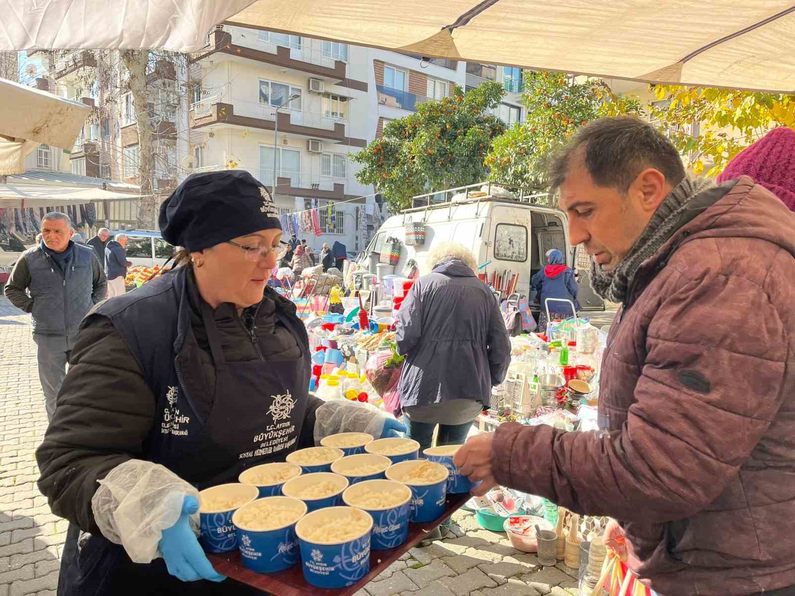 Büyükşehir’den soğuk günlerde sıcak hizmet
