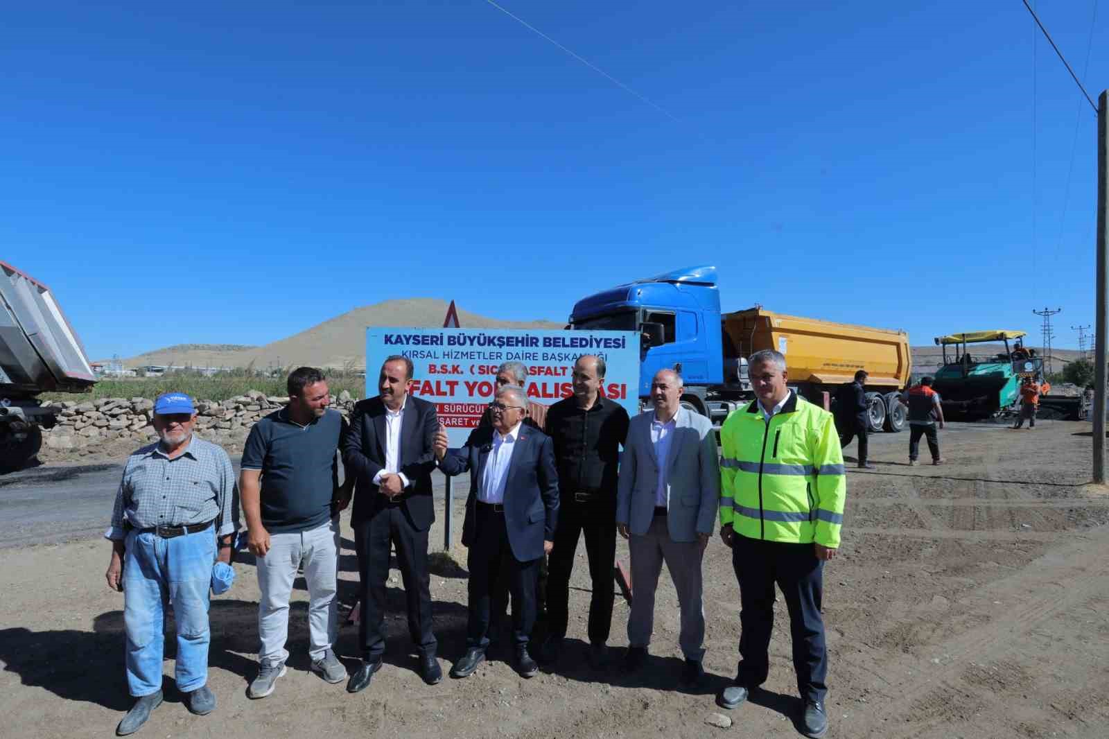 Büyükşehirden ulaşıma 1 milyar TL’yi aşan dev sıcak asfalt yatırımı
Büyükşehirden ulaşıma 1 milyar TL’yi aşan dev sıcak asfalt yatırımı