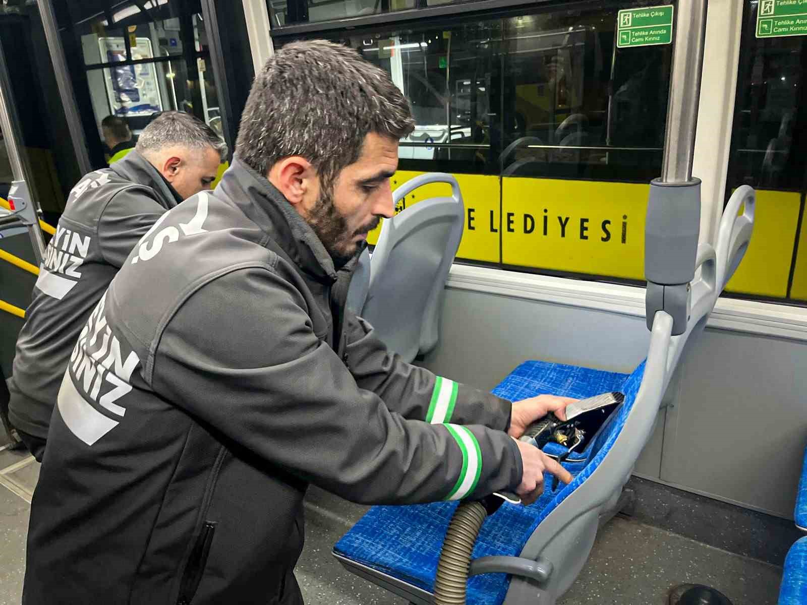 Büyükşehir’den ulaşımda bayram temizliği
