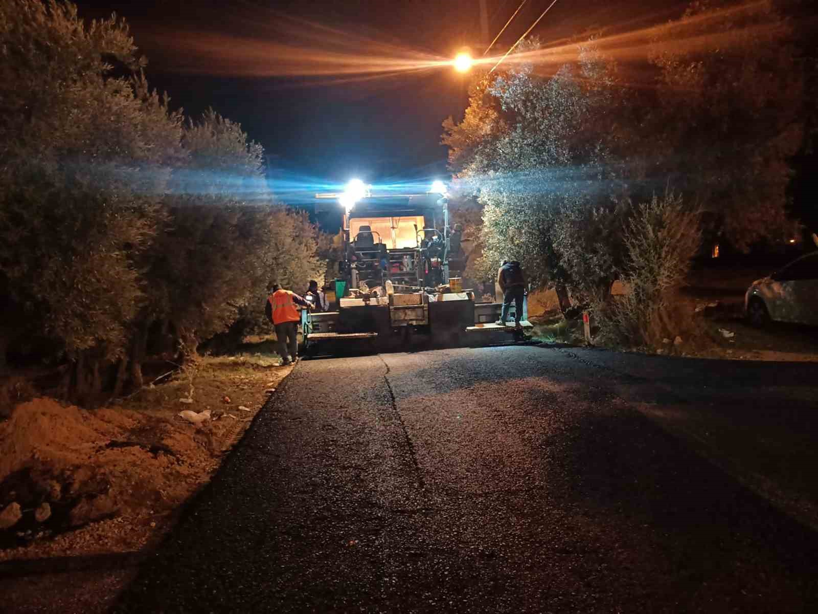 Büyükşehir’den Yatağan yeni adliye sarayı yoluna 2,8 Milyon TL’lik yatırım
Büyükşehir’den Yatağan yeni adliye sarayı yoluna 2,8 Milyon TL’lik yatırım