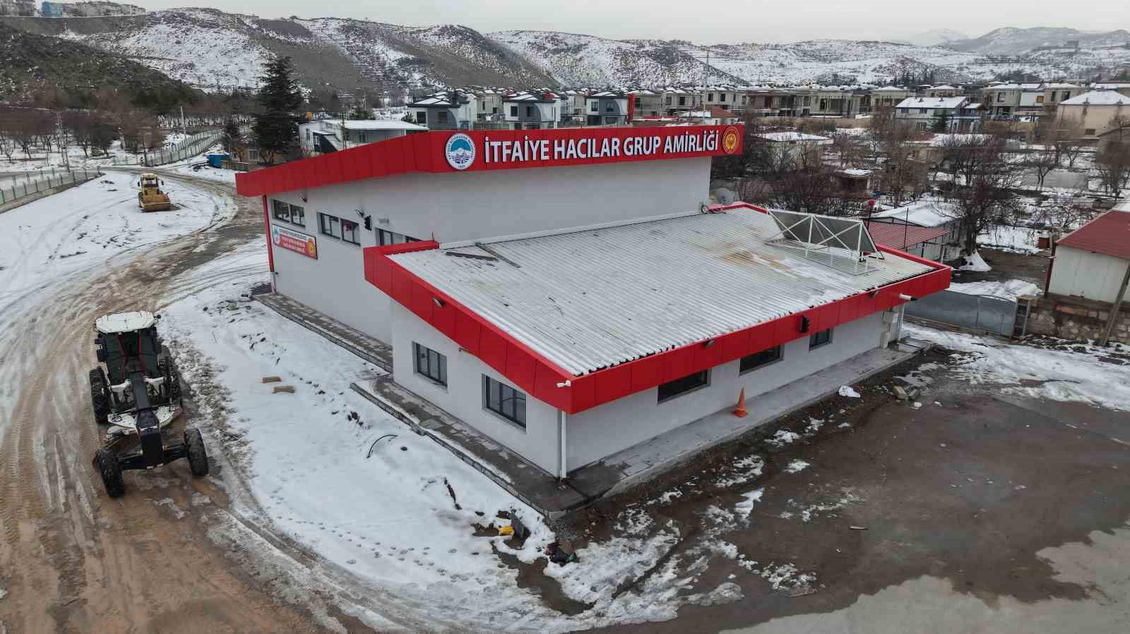 Büyükşehirin bölgede etkin rol üstlenecek itfaiye grup amirliği binası, açılışa gün sayıyor
