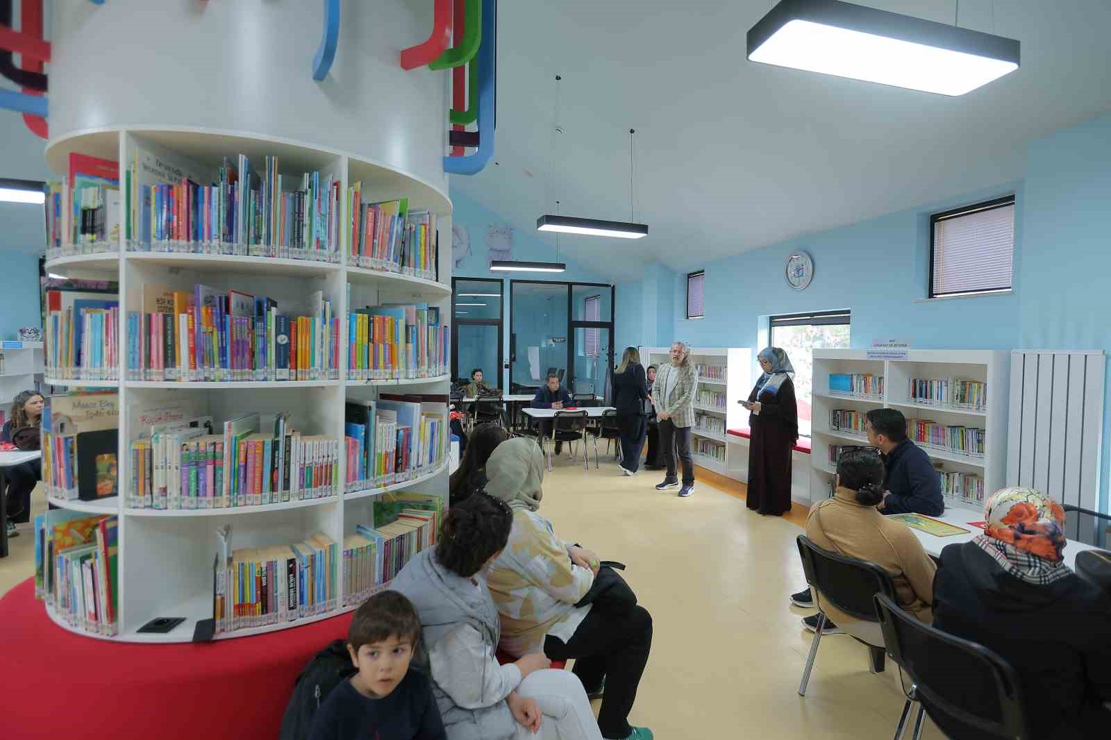 Büyükşehir’in çocuk kütüphanesinde ’Kayseri Kent Konseyi 23 Nisan’ etkinliği
