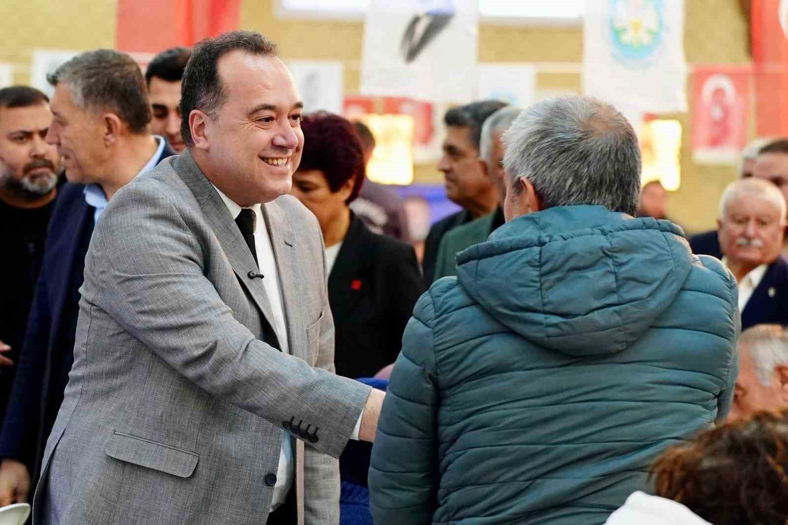 Büyükşehirin iftar sofrası Köprübaşı’nda kuruldu
Büyükşehirin iftar sofrası Köprübaşı’nda kuruldu