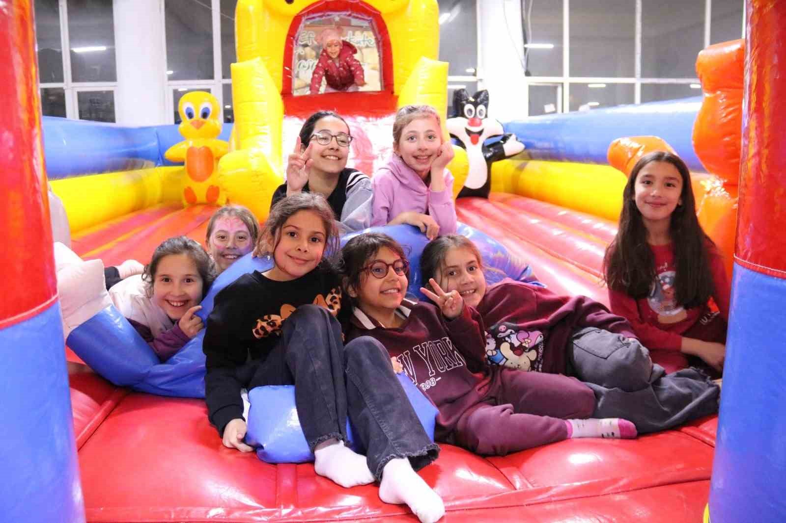 Büyükşehir’in Ramazan etkinlikleri Yenipazar’da vatandaşlarla buluştu
