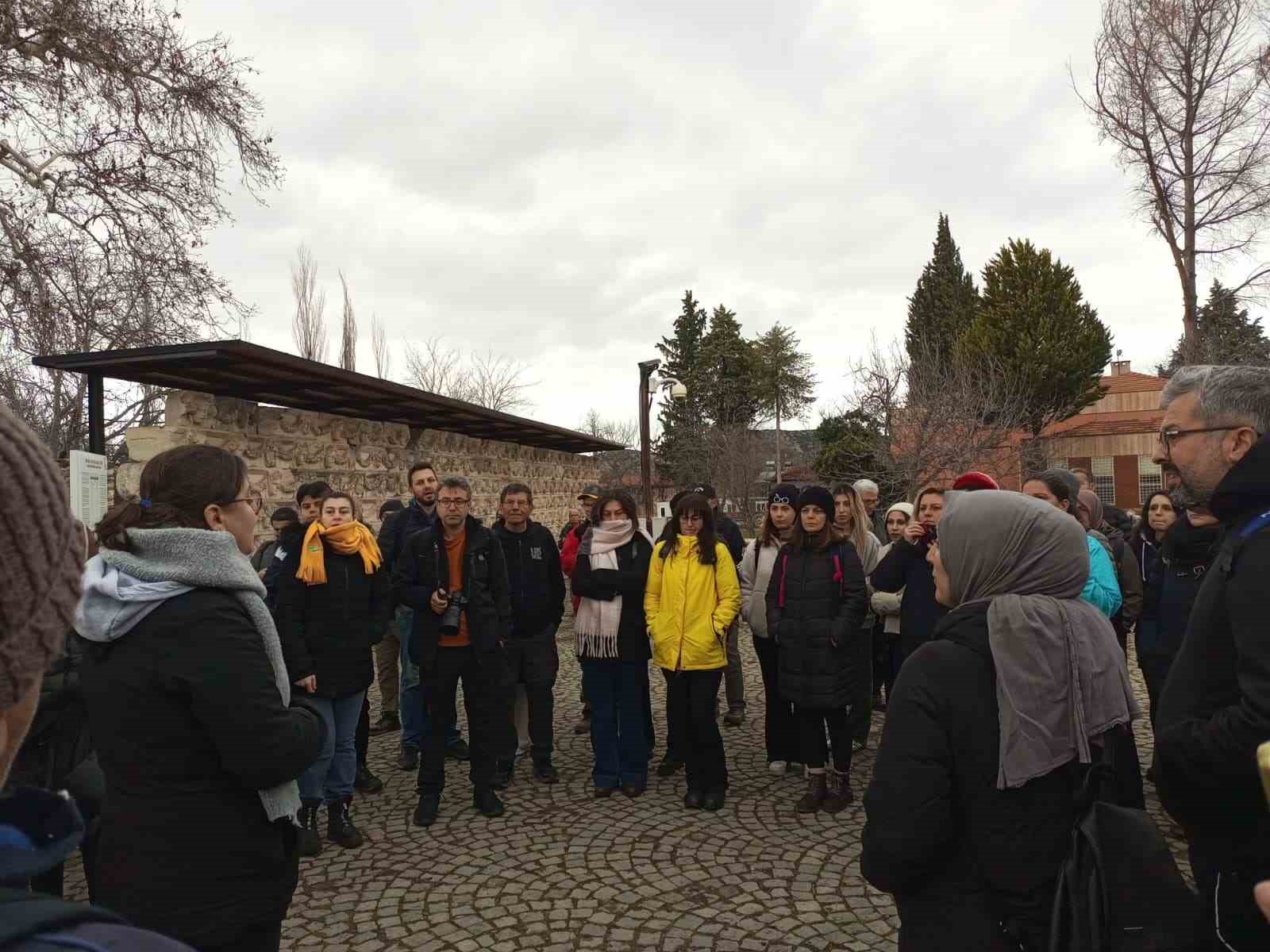 Büyükşehir’in turlarıyla vatandaşlar Aydın’ın tarihi ve doğasını keşfediyor
