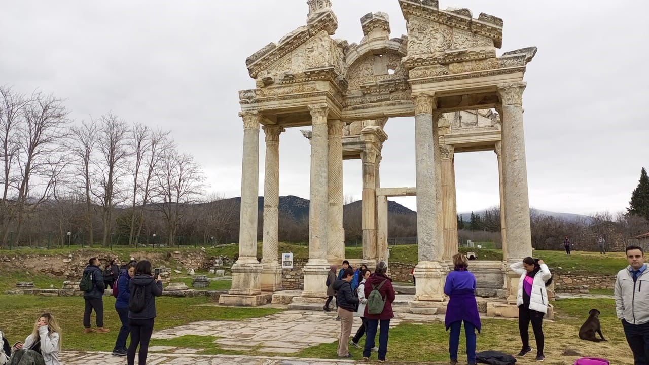 Büyükşehir’in turlarıyla vatandaşlar Aydın’ın tarihi ve doğasını keşfediyor
