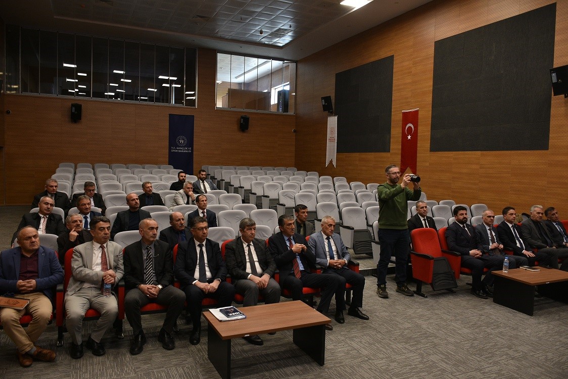 Çakmur: "Bizim için yarış yeni başlıyor"
