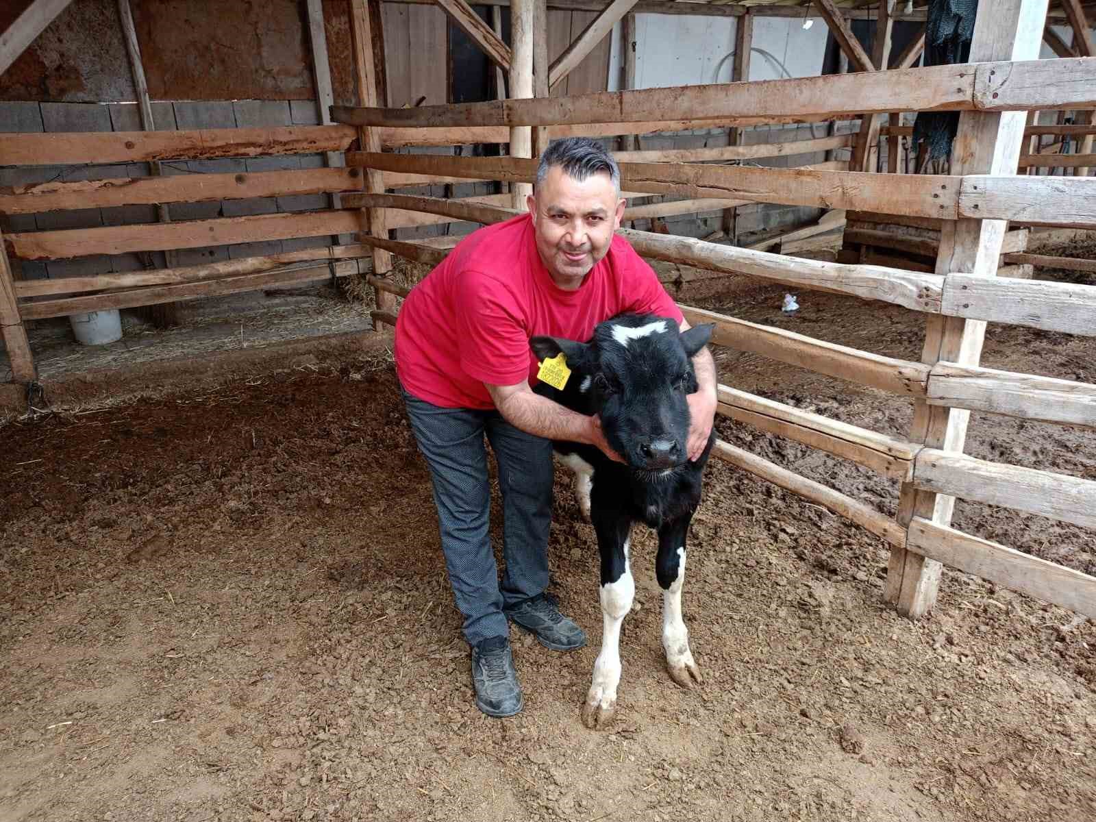Çal’da Mert için yürekler seferber oldu
Çal’da Mert için yürekler seferber oldu