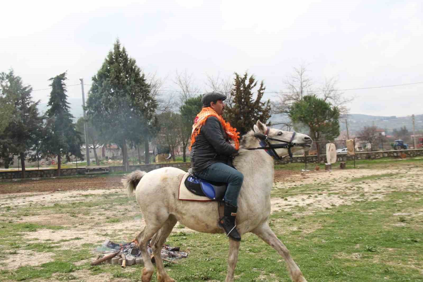 Çal’da Nevruz Bayramı renkli görüntülere sahne oldu

