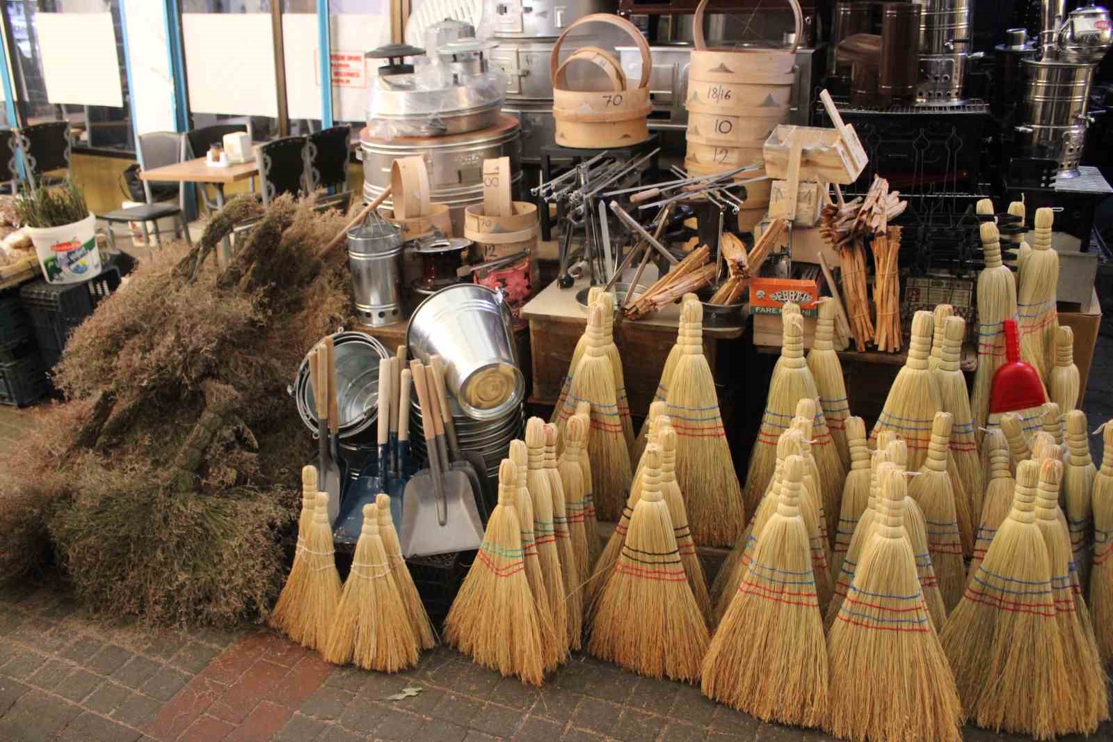 Çalı süpürgesi teknolojiye direniyor
Çalı süpürgesi teknolojiye direniyor