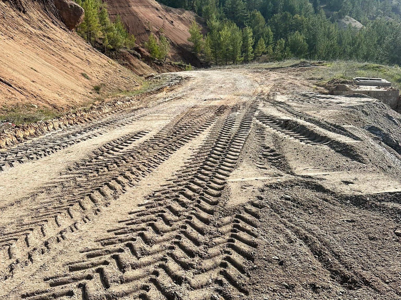 Çameli Belediyesinden aralıksız yol çalışması
