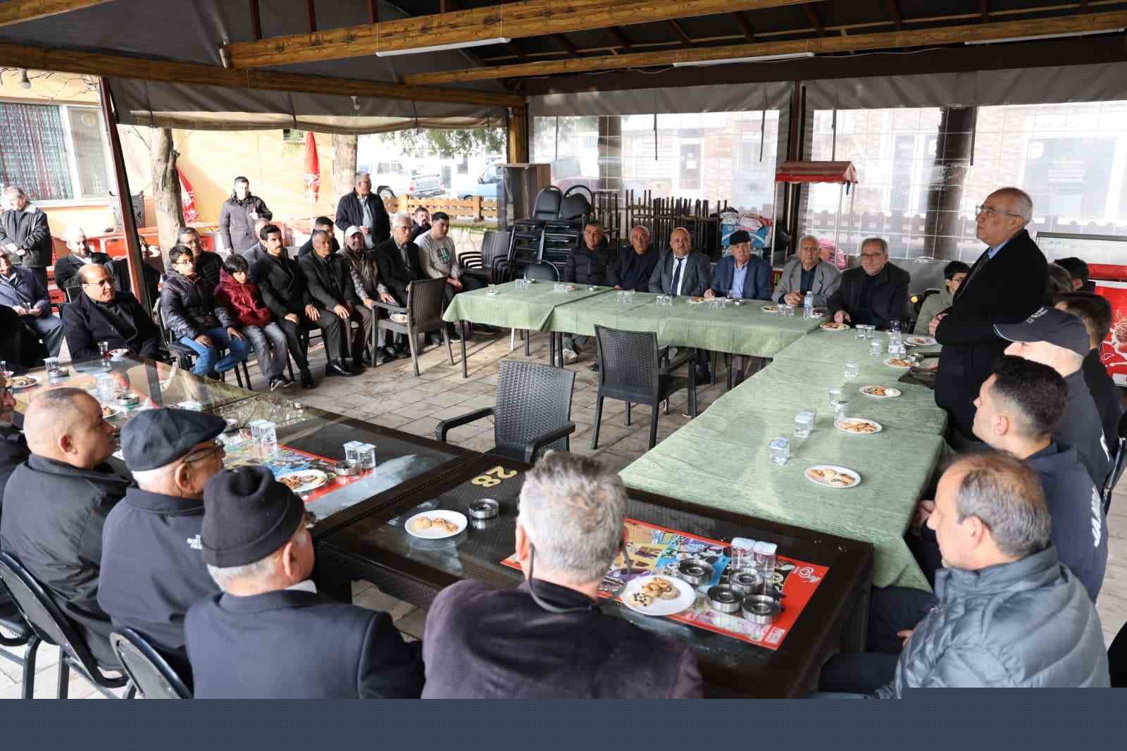 Çameli’nde bayramlaşma gelenekleri yaşatıldı
Çameli’nde bayramlaşma gelenekleri yaşatıldı