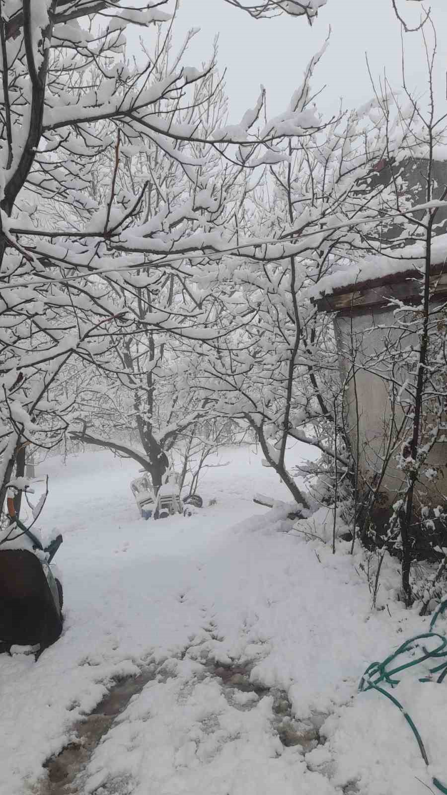 Çameli’nde kar kalınlığı 20 santime yaklaştı
