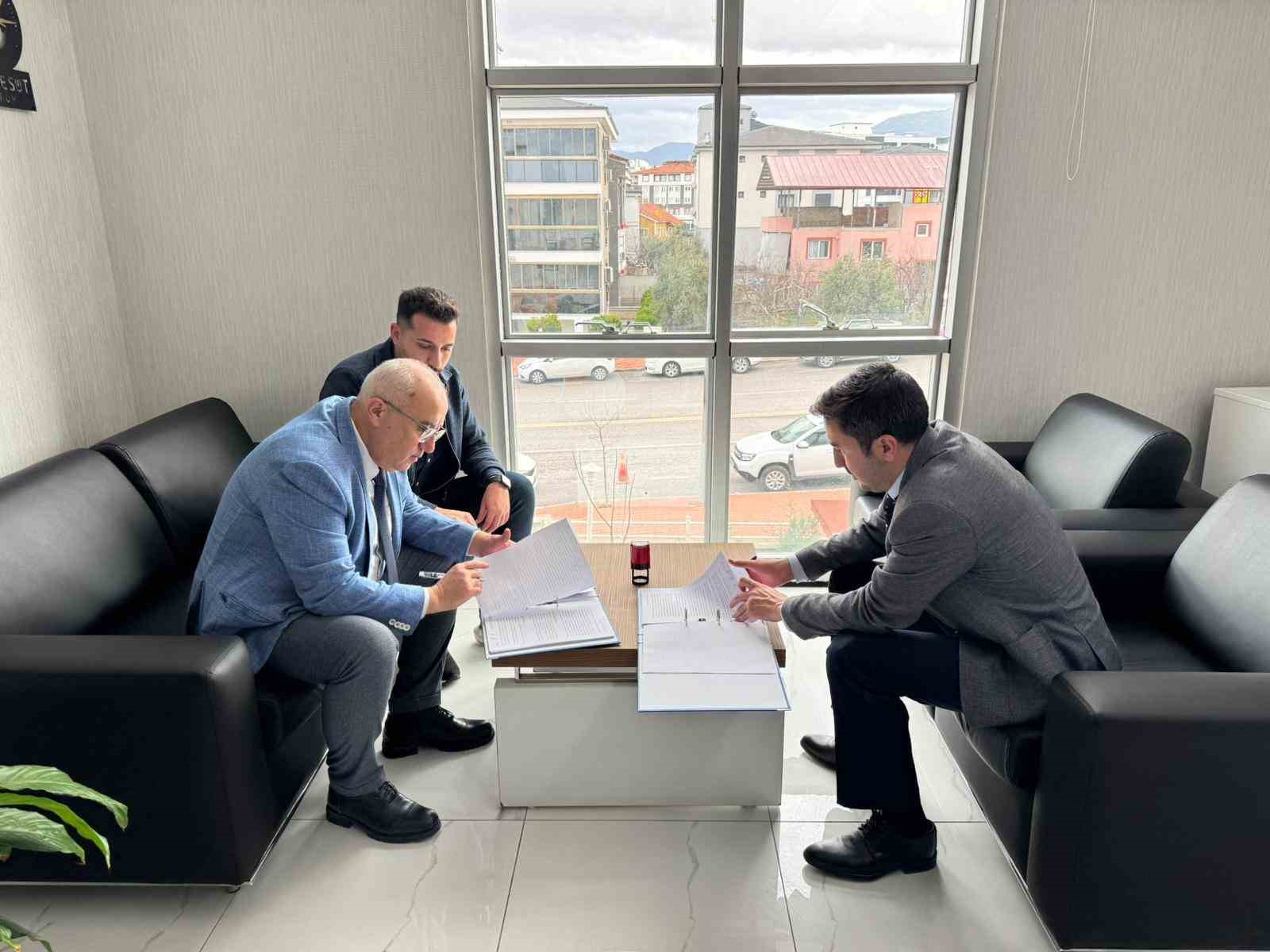 Çameli’ye 300 bin avroluk hibe
Çameli’ye 300 bin avroluk hibe