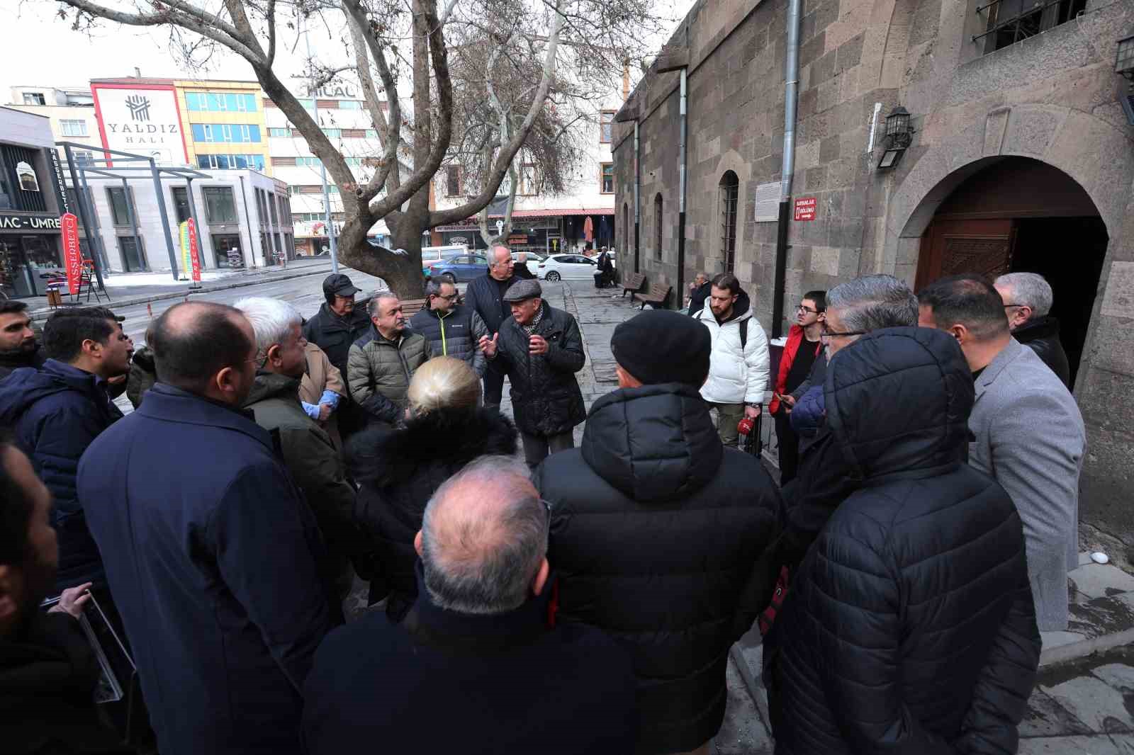 Camikebir’deki dönüşüme Kent Konseyi’nden inceleme
Camikebir’deki dönüşüme Kent Konseyi’nden inceleme