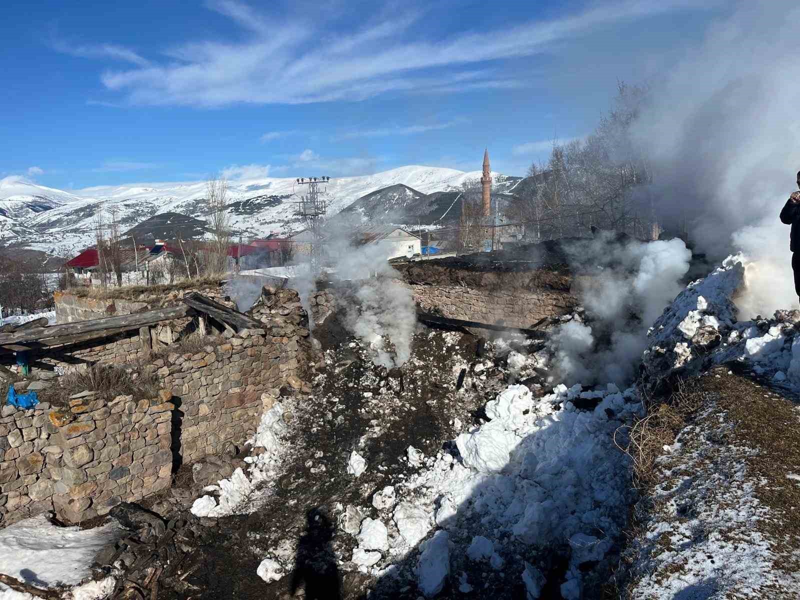 Çamyazı Köyü’nde korkutan yangın

