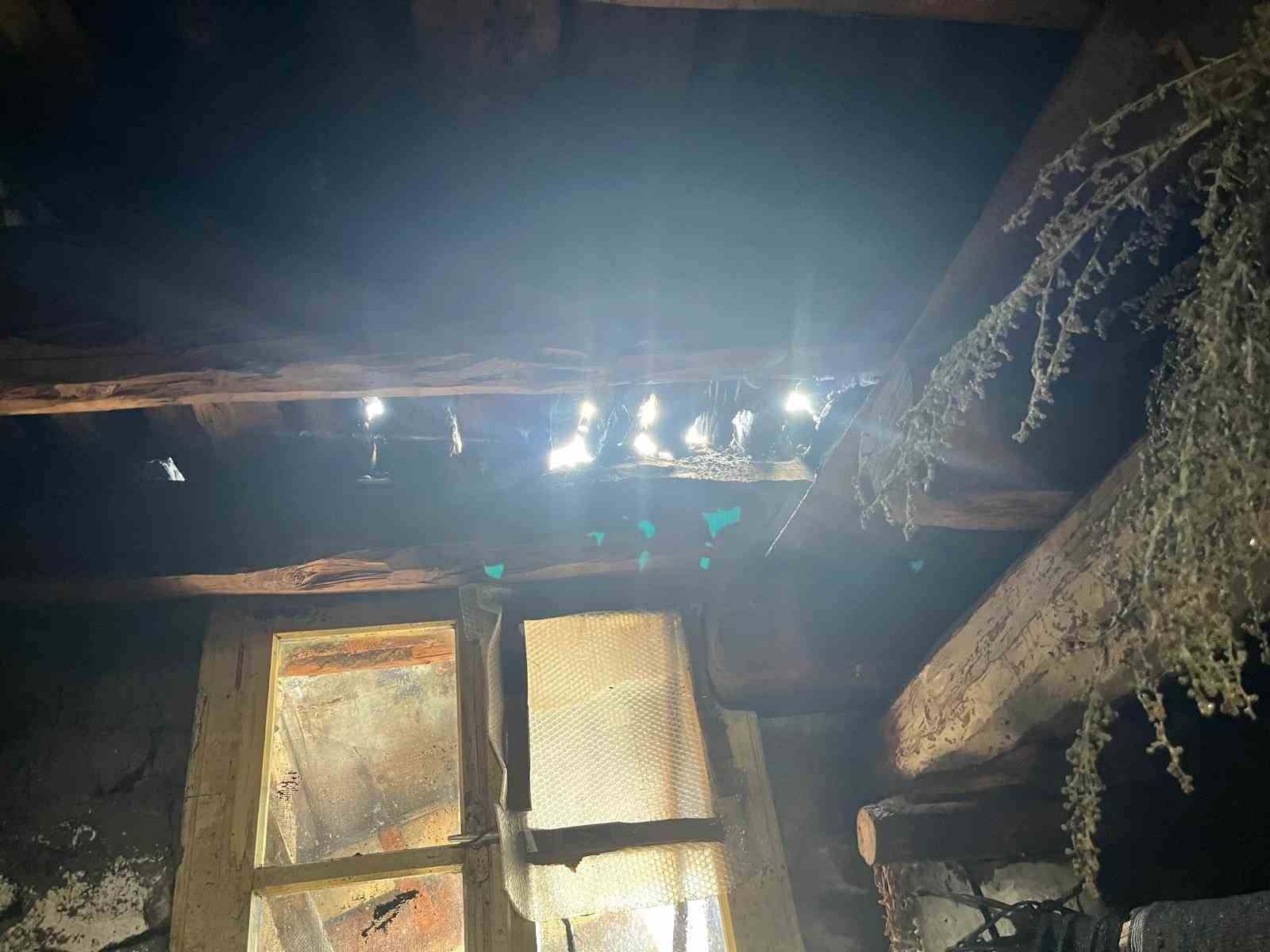 Çamyazı Köyü’nde korkutan yangın
