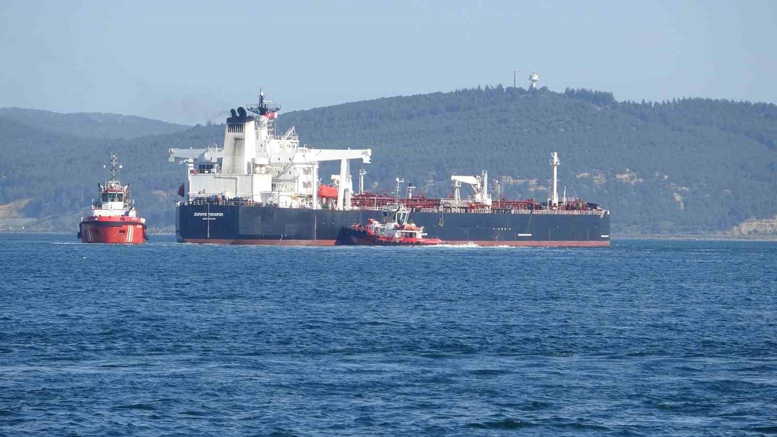 Çanakkale Boğazı’nda ham petrol tankeri sürüklendi
