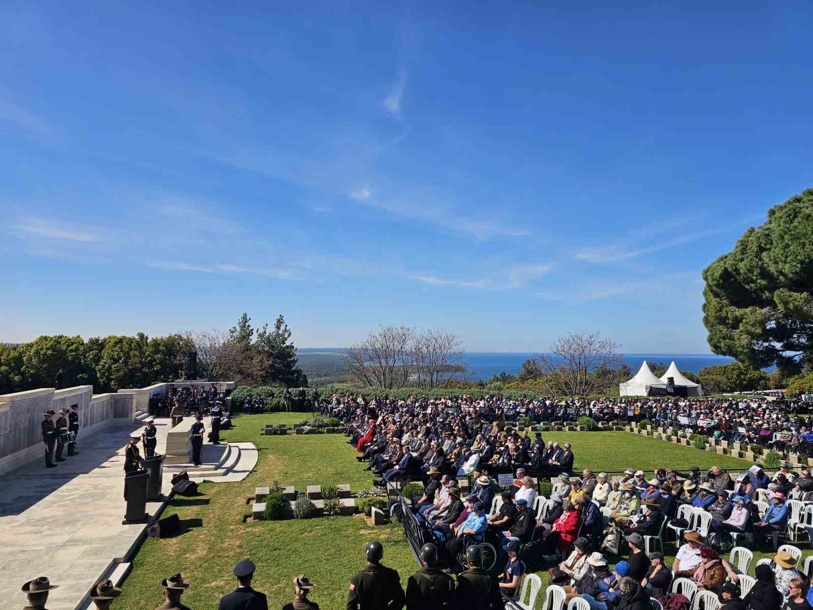 Çanakkale Kara Savaşları’nda hayatını kaybedenler ’Yalnız Çam’da anıldı
