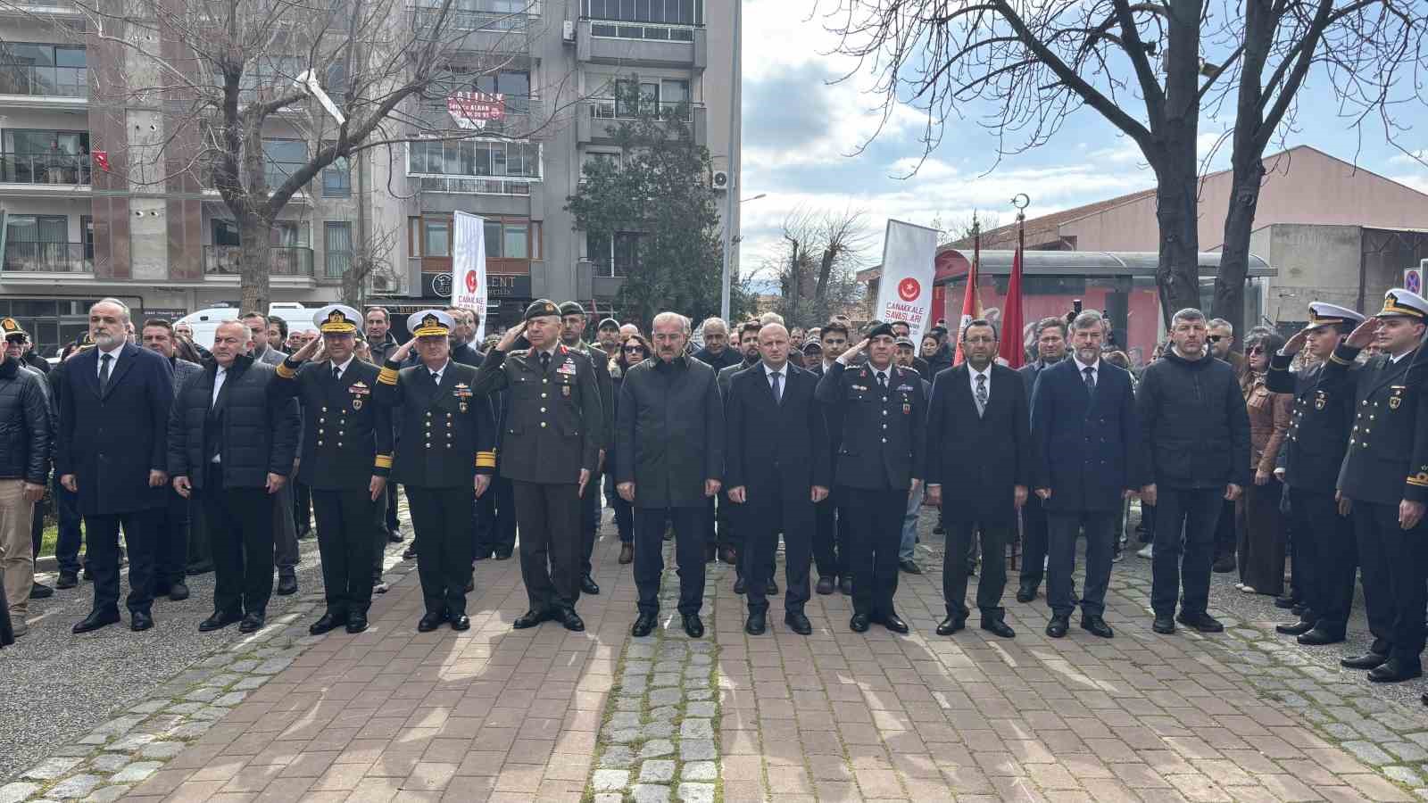 Çanakkale Savaşları Kahramanlarında Müstahkem Mevki Komutanı Cevat Paşa törenle anıldı
Çanakkale Savaşları Kahramanlarında Müstahkem Mevki Komutanı Cevat Paşa törenle anıldı