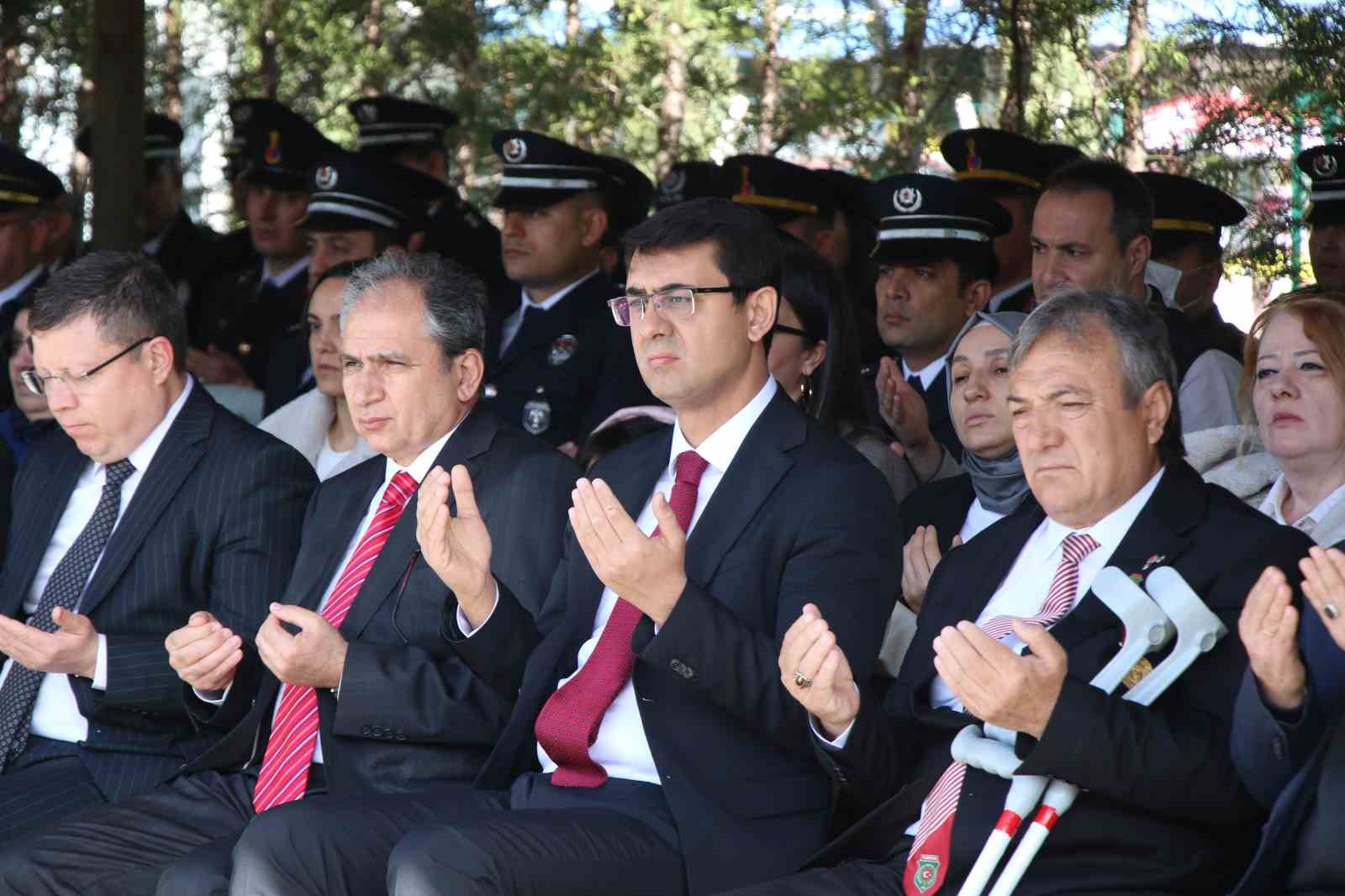 Çanakkale şehitleri Uşak’ta törenle anıldı
