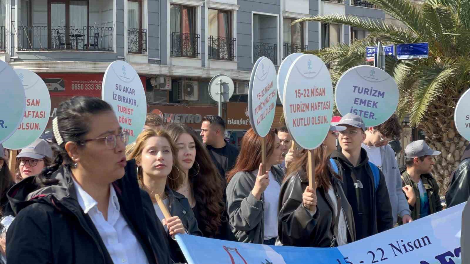 Çanakkale’de 50’inci Turizm Haftası kutlamaları coşkuyla başladı
