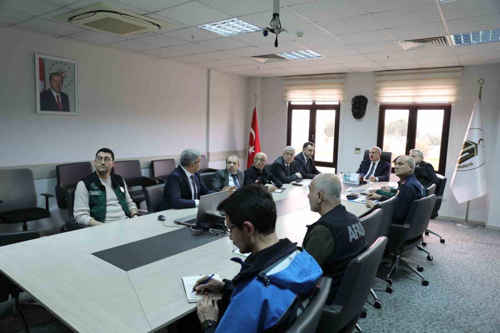 Çanakkale’de aşırı yağışların riskleri masaya yatırıldı
