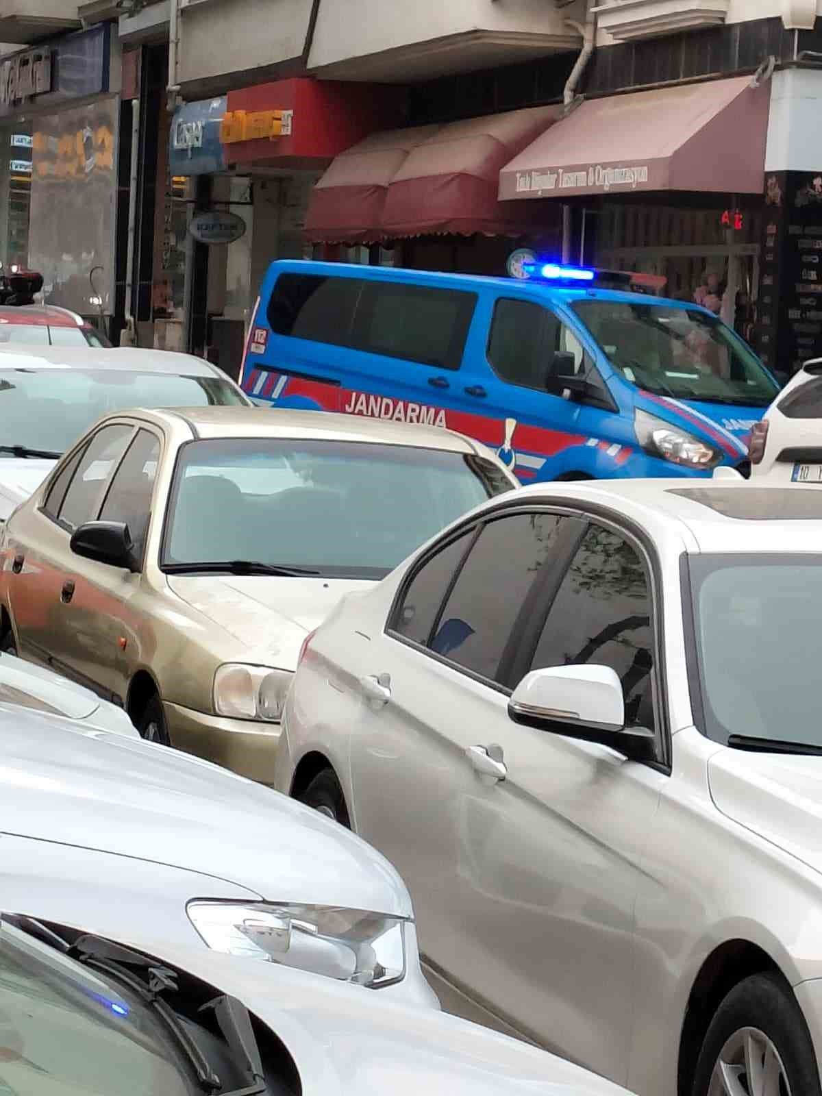 Çanakkale’de evinde kenevir yetiştiren şahıs gözaltına alındı

