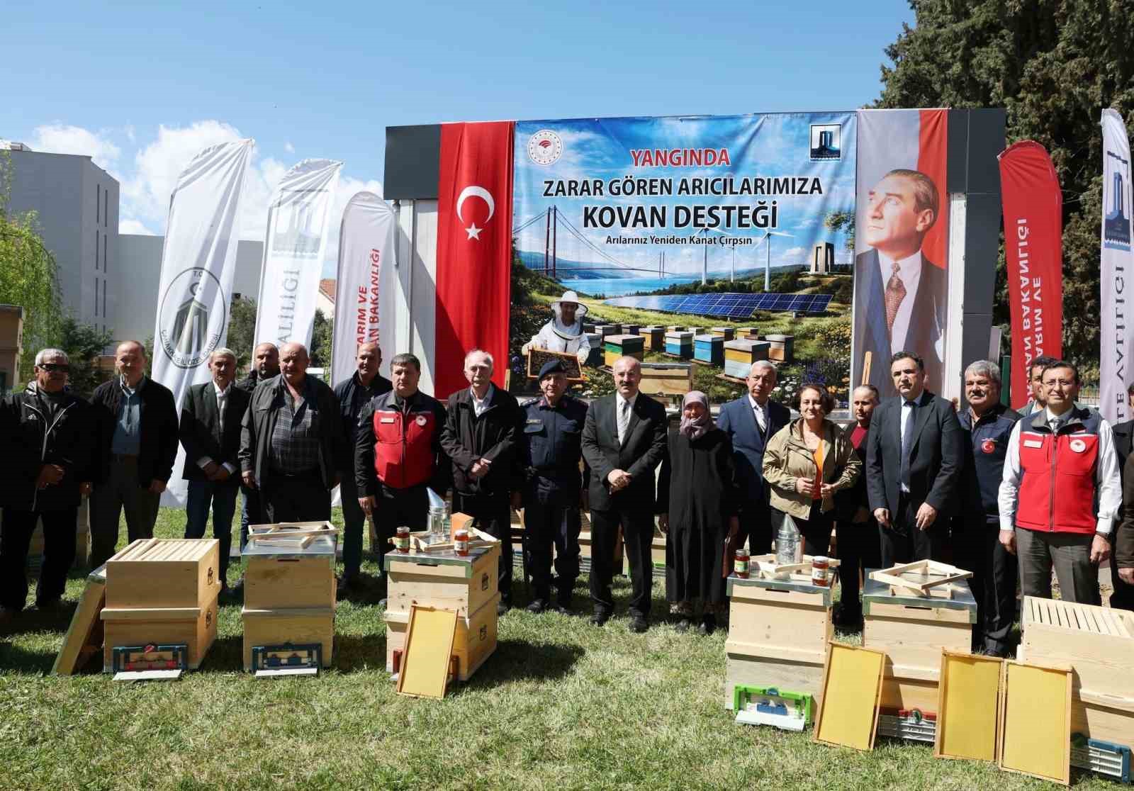 Çanakkale’de geçen yıl orman yangınlarından etkilenen 39 üreticiye 2 bin kovan dağıtıldı
