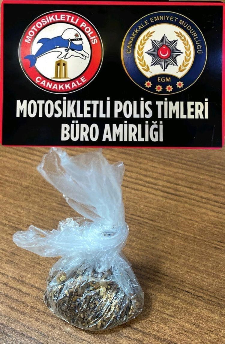 Çanakkale’de huzur uygulamalarında 2 şüpheli tutuklandı
