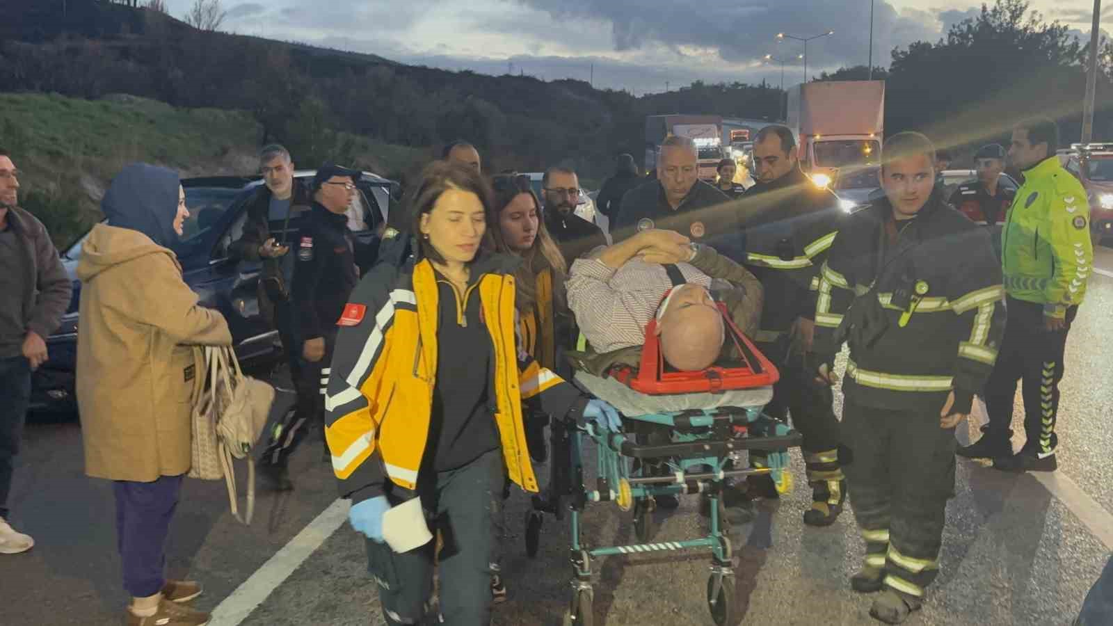 Çanakkale’de iki otomobil çarpıştı: 5 kişi yaralandı
