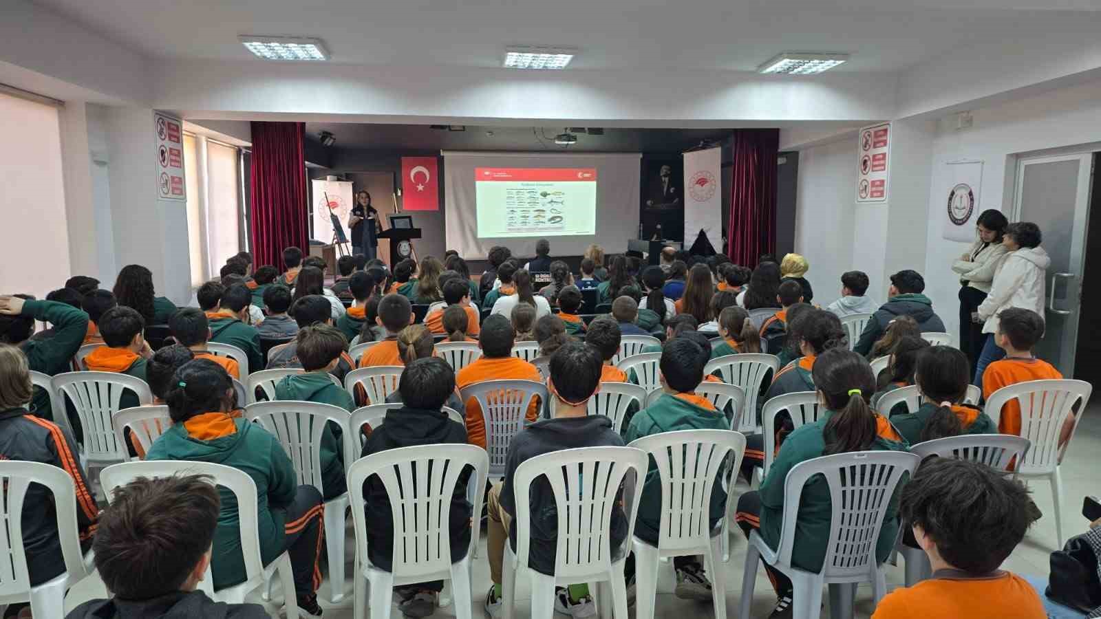 Çanakkale’de okullarda su ürünleri ve sağlıklı beslenme eğitimi
