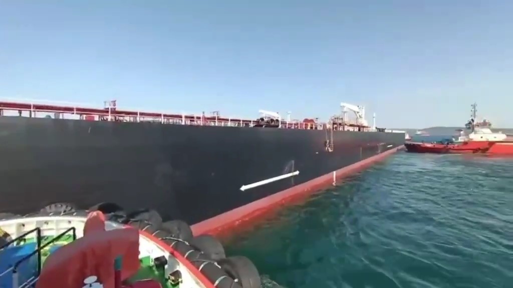 Çanakkale’de sürüklenen tanker demirletildi
