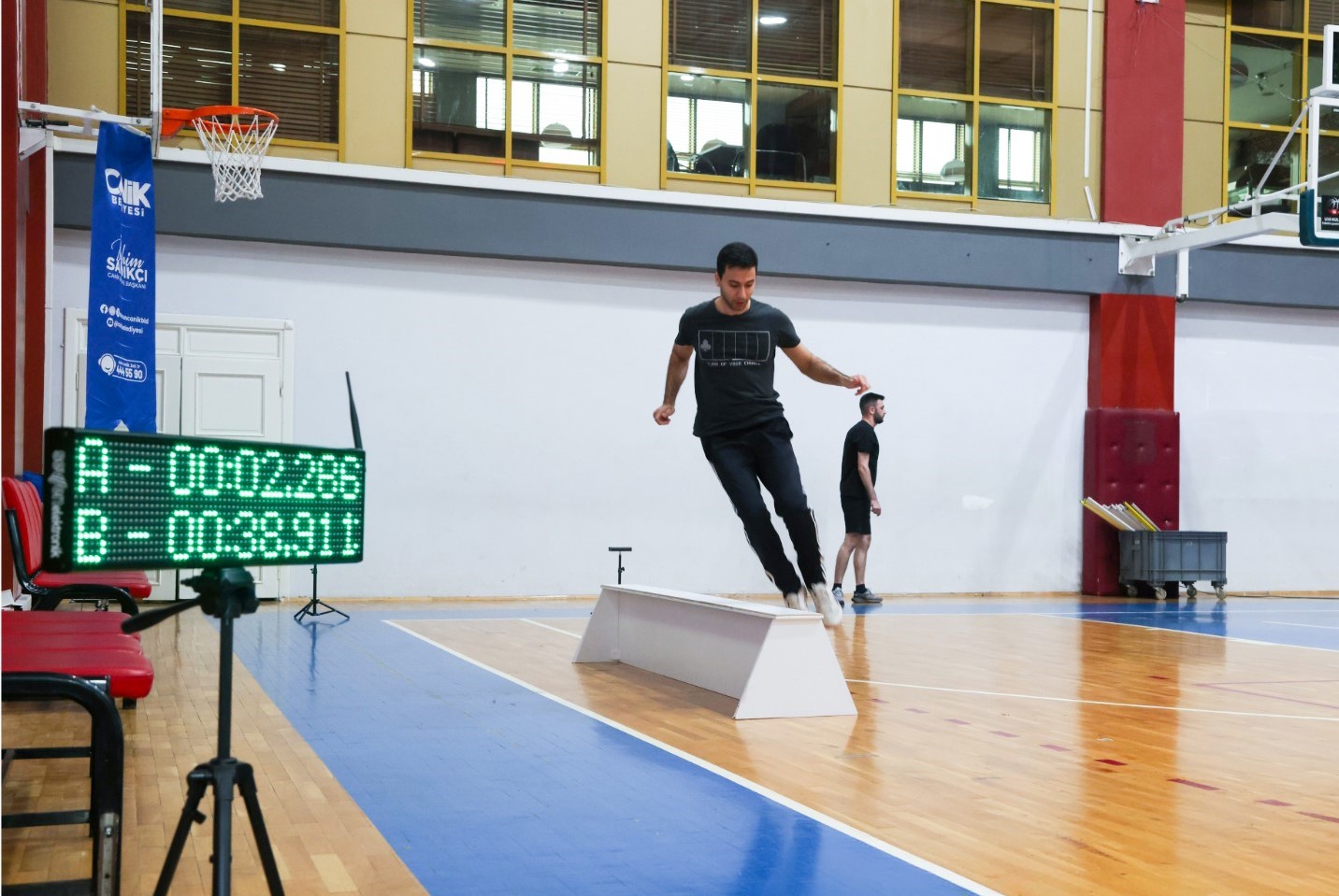 Canik Belediyesi gençleri hedeflerine taşıyor
