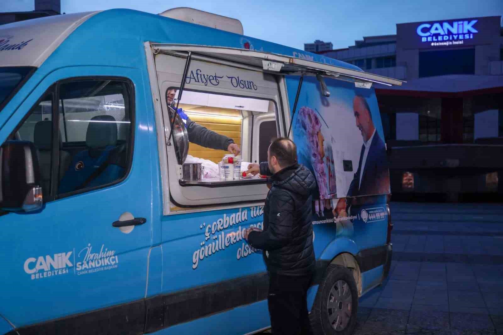 Canik’te gönülleri ısıtan ikram
