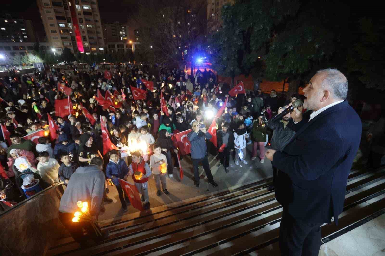 Canik’te Ramazan’ın gelişi fener alayıyla karşılandı
