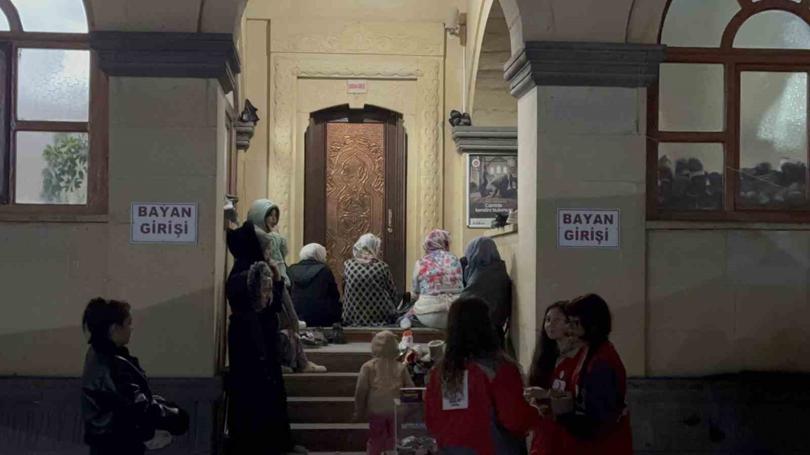 Çankırı’da camiler Kadir Gecesi’nde doldu taştı
