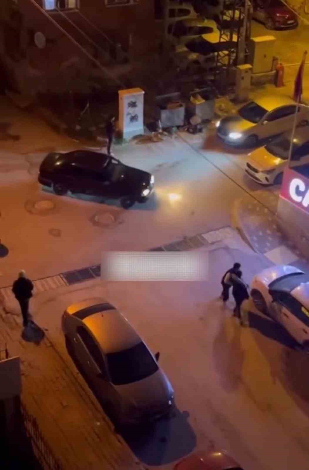 Çankırı’da iki grup arasındaki kavga kamerada
