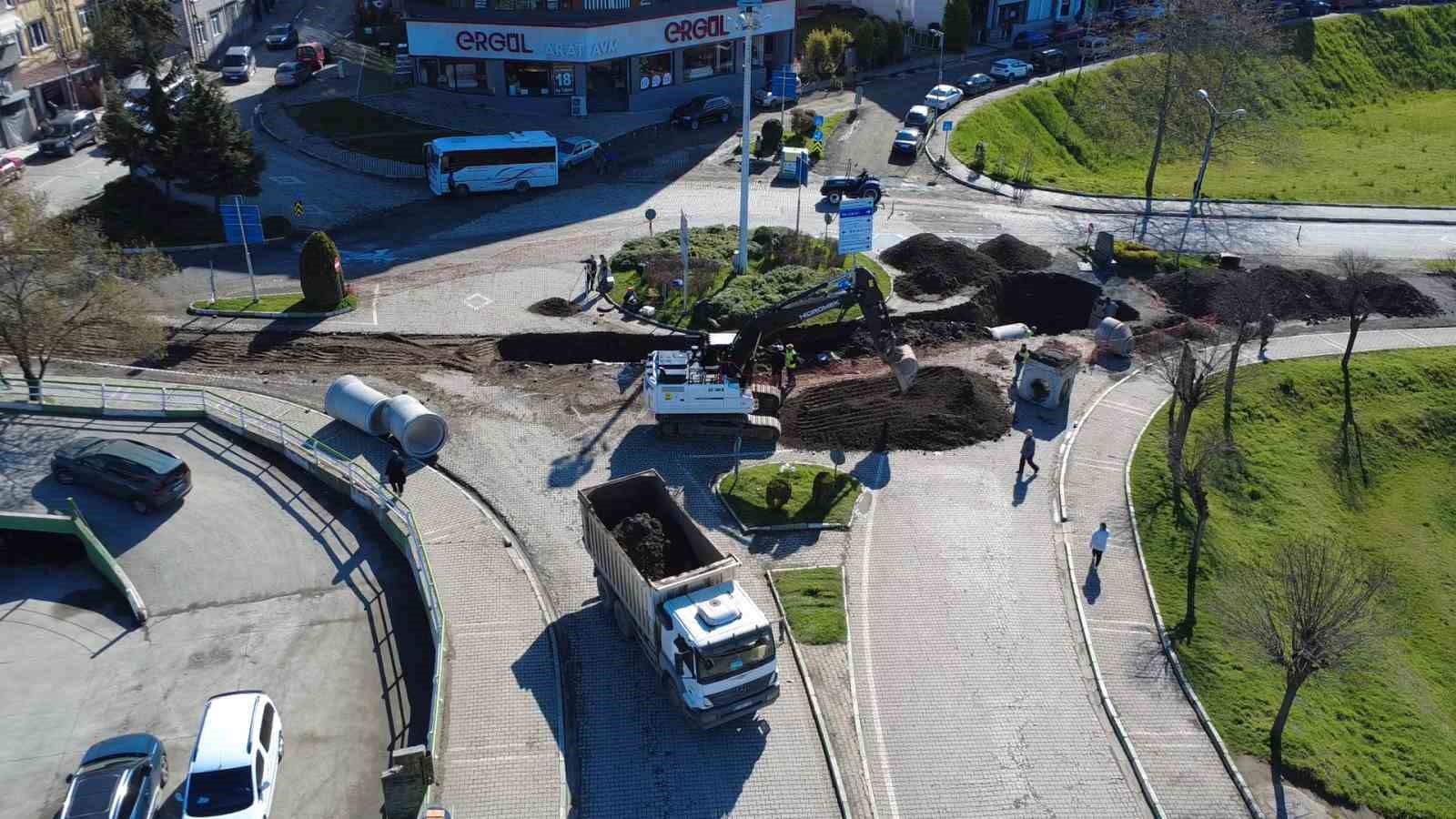 Çarşamba Ali Fuat Başgil Köprüsü trafiğe kapatıldı
